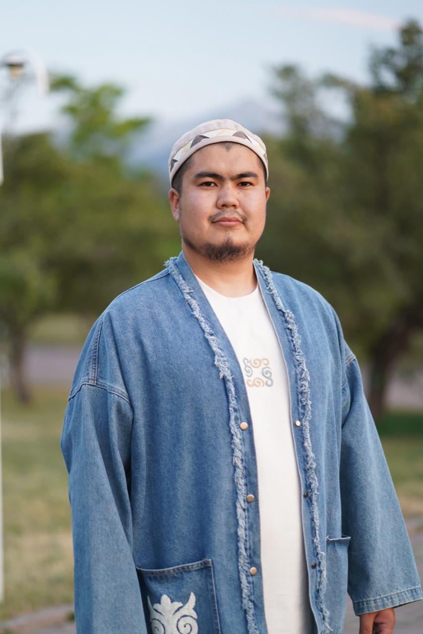 Қазыбек би ұстаз